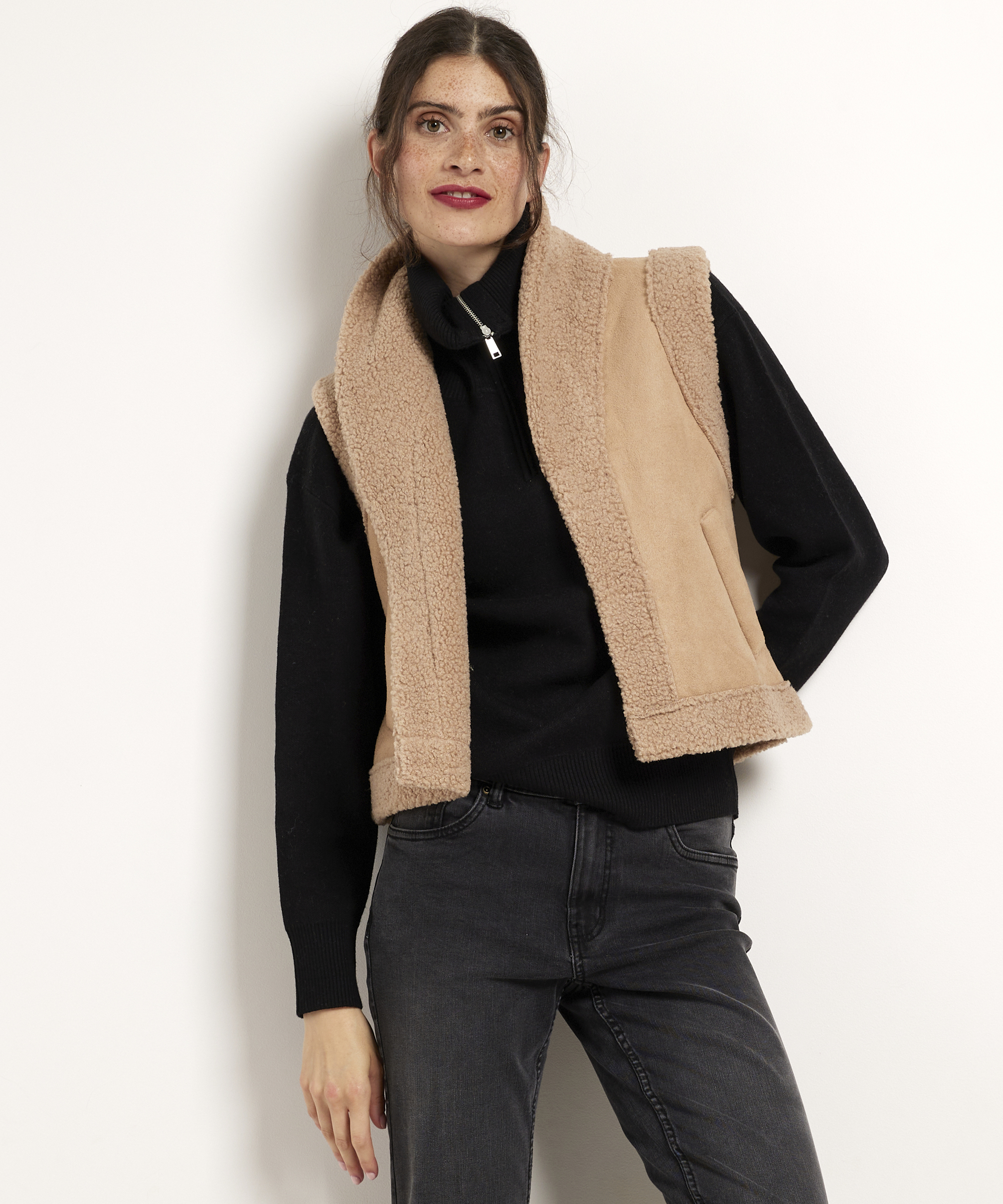 teddy gilet met suedinelook