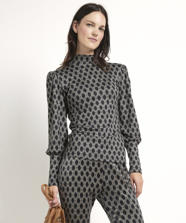 top met all-over print